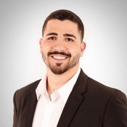 עו"ד דור בן עטיה