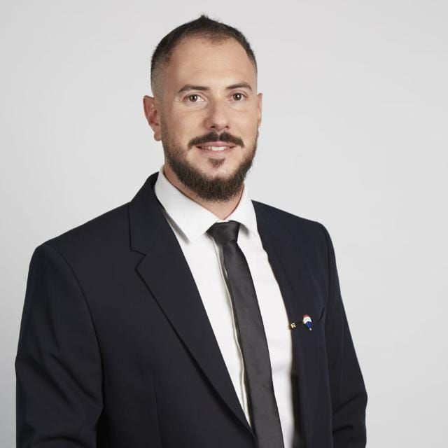 איתן גלז REMAX