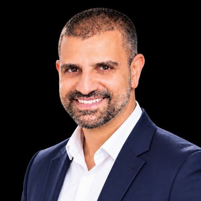רועי