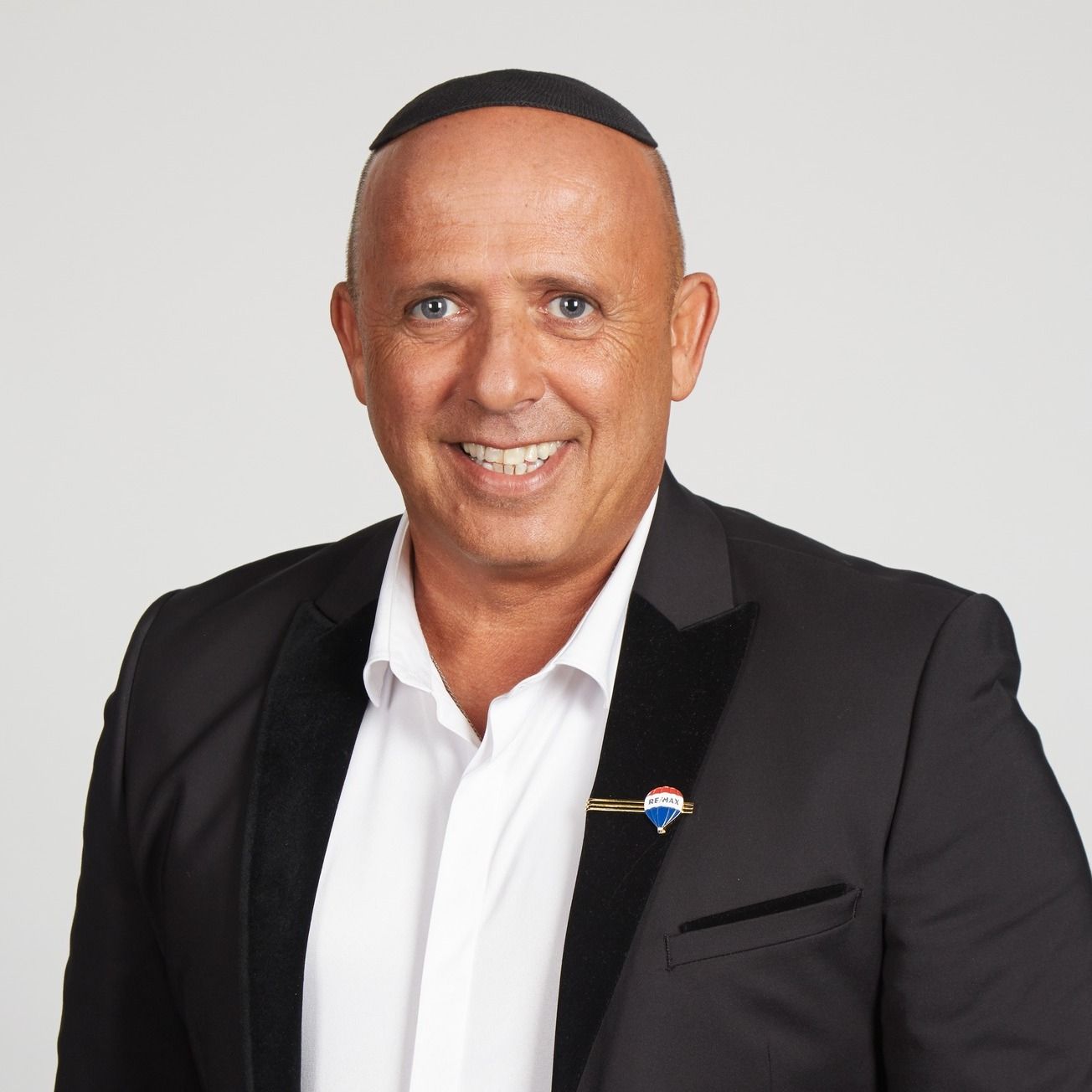 אברהם שטרית 