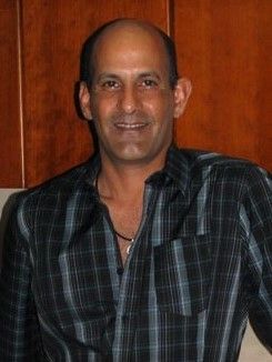 שור נכסים/בצלאל