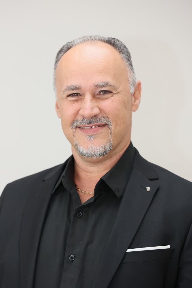 רוני 