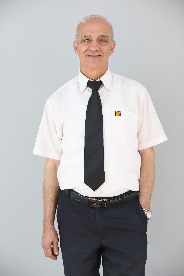 חזי נואמה