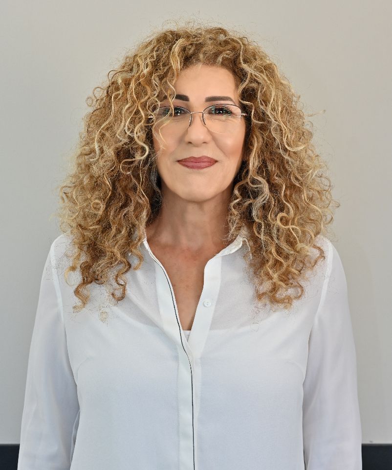 עליזה פרובונה