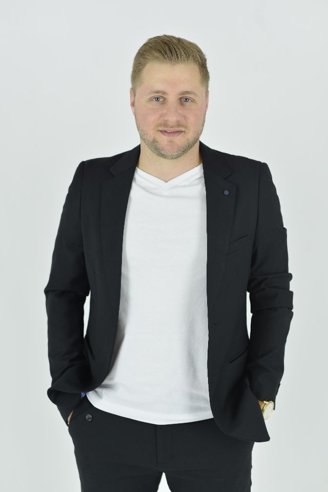 אנטולי שלומייב