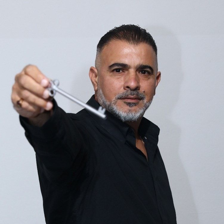 אליהו מנטקה