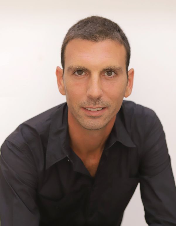 לירון לב